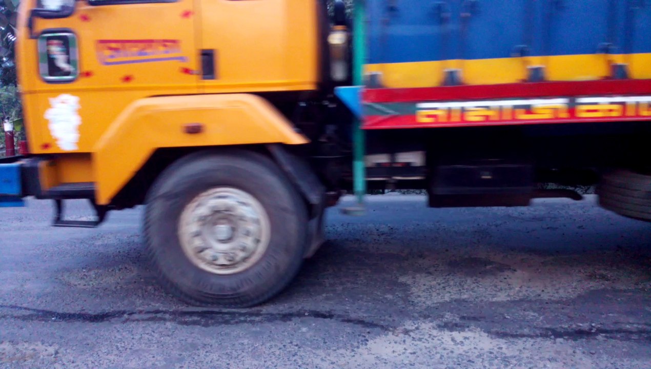 Amazing Semi Trucks Drag Racing II New video 2018