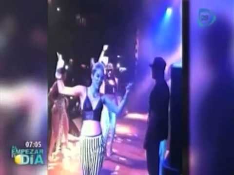 Provocador baile de Miley Cyrus / Provocative Dance Miley Cyrus