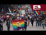 Marcha de la comunidad LGBTTTI en la Ciudad de México y Paris / Titulares de la noche