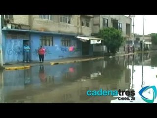 Lluvias intensas provocan inundaciones en Línea A del Metro y en centenas de viviendas