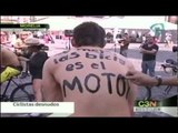 Circulan ciclistas desnudos por las calles de Michoacán