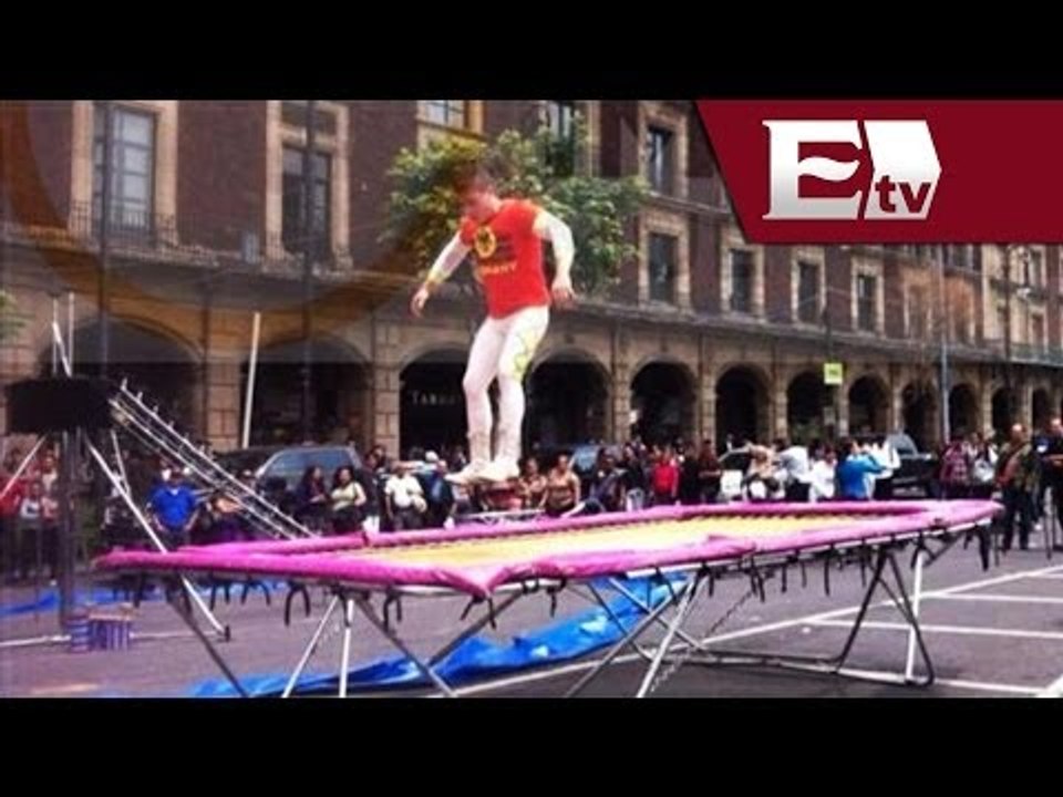 Protestan cirqueros en el Zócalo capitalino por prohibición de animales en espectáculos/ Comunidad