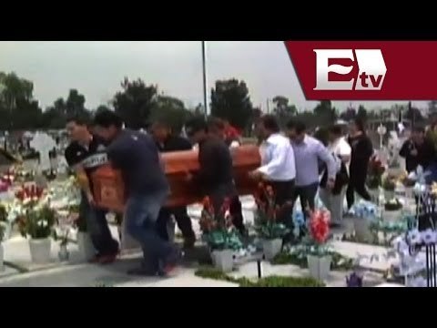 Sepultan a una de las jóvenes fallecidas en el baile masivo de Ecatepec/ Comunidad