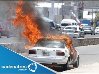 Se incendia Taxi en colonia Centro  (VIDEO)