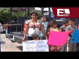 Policías federales son retenidos por familias de autodefensas en Michoacán  / Todo México