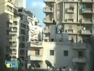 Partidarios de Morsi lanzan de una zotea a jóvenes de la oposición