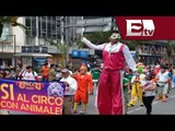 Cirqueros montan función en pleno Zócalo, piden circos con animales / Titulares de la mañana