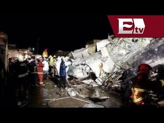 Avión se estrella en Taiwan; hay 47 muertos / Global