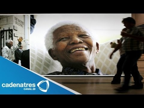 Mandela abrió los ojos/ Madiba reaccionó, abrió los ojos y movió la cabeza / Mandela reacciona