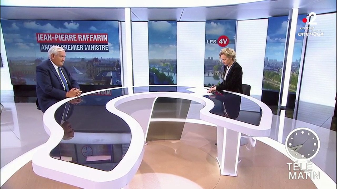 Raffarin : "Pas assez protégé par sa majorité", Macron est "trop exposé"
