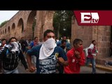 Normalistas de Michoacán protestan contra examen docente  / Excélsior informa