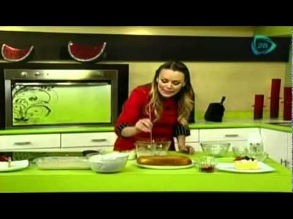 Receta de pastel de tres leches con frutos rojos / Pastel de tres leches