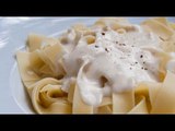 Receta de Fettuccine con salsa de queso azul / Receta de Fettuccine con salsa