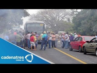 Gobernador de Guerrero, Ángel Aguirre Rivero, dispuesto a usar la fuerza para liberar carreteras