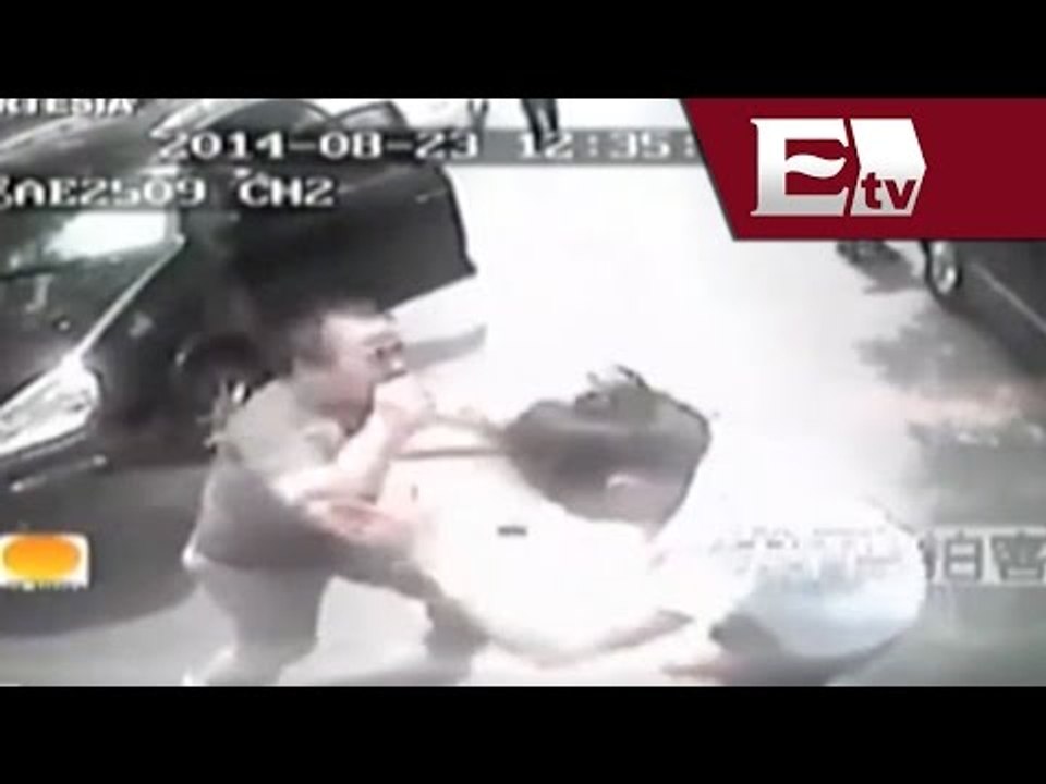 Conductora de autobús se va al hospital tras tr...