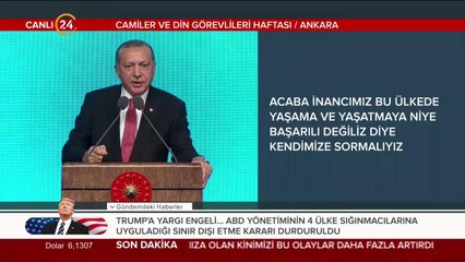 Din görevlileri Külliye'de