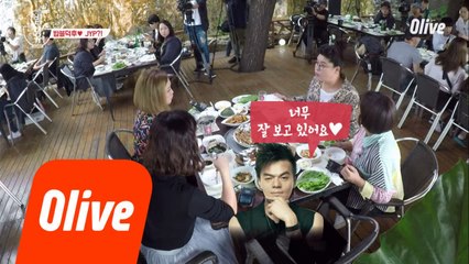 어머어머 JYP가 밥블레스유 덕후라구여?!