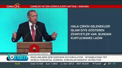 Din görevlileri Külliye'de