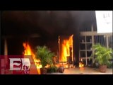 Normalistas queman edificio del ayuntamiento en Guerrero / Todo México