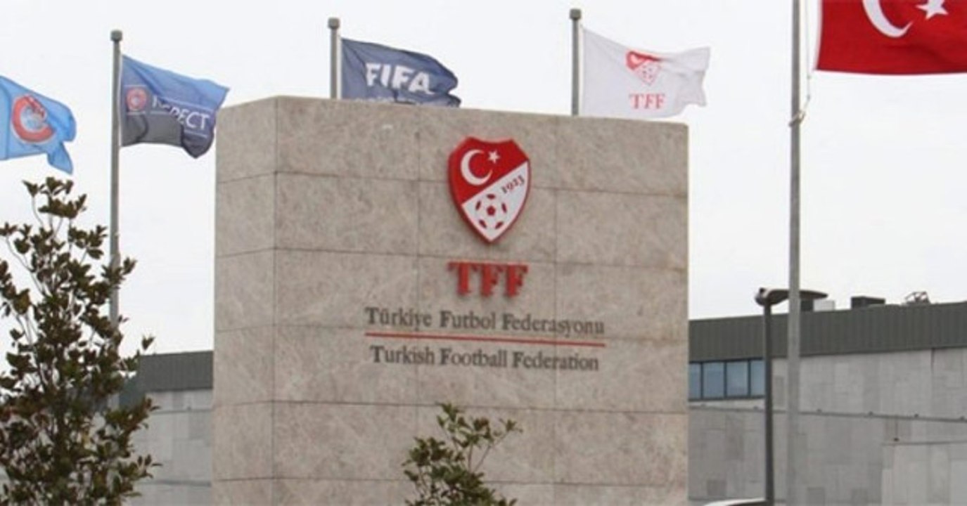 Profesyonel Futbol Disiplin Kurulu, Fenerbahçe'ye 20 Bin Lira Para Cezası Verdi