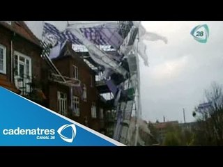 Fuertes vientos en Europa tiran una estructura en remodelación