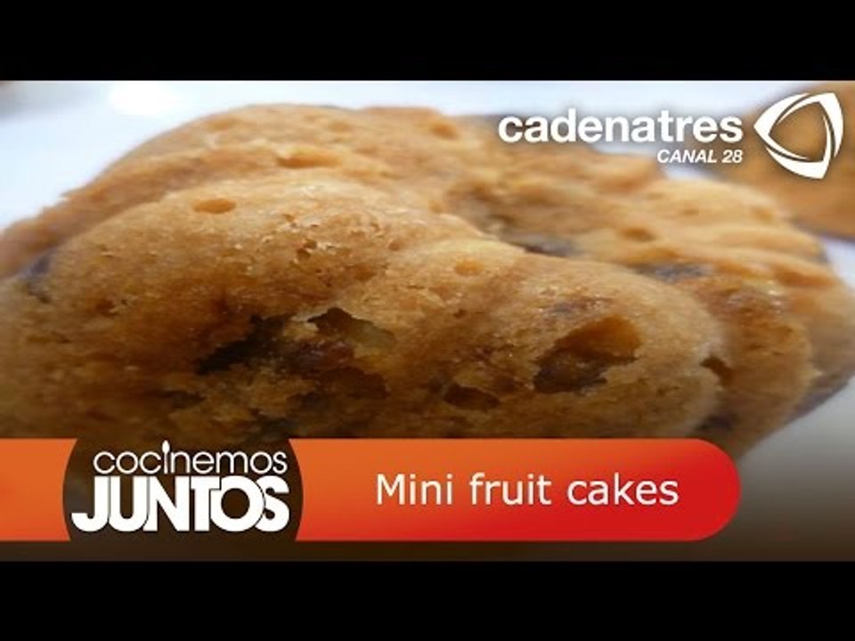Mini fruit cakes