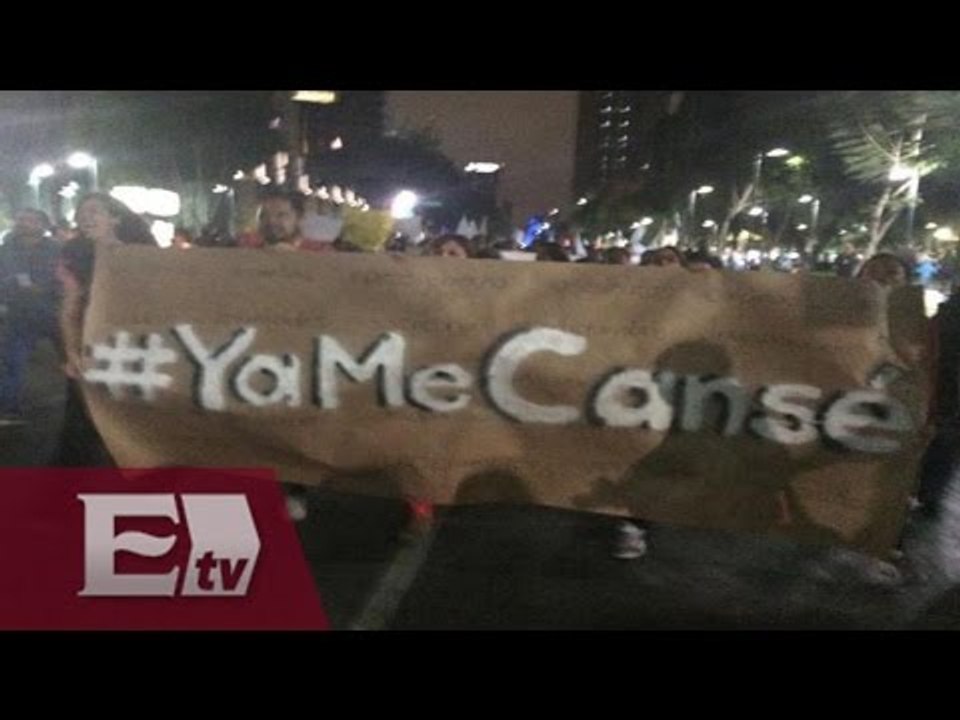 Manifestación en solidaridad a los normalistas en la ciudad de México / Excélsior en la media