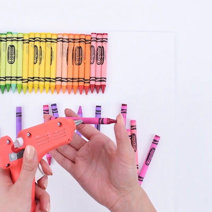How to Make Melting Crayon Art
