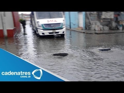 Colapsan drenajes en cinco colonias de Ecatepec a causa de las lluvias