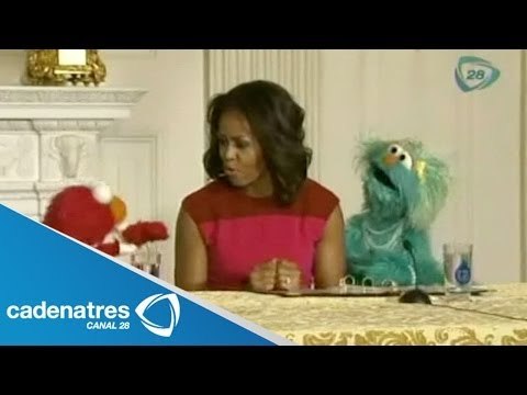 Michelle Obama cantó con personajes de Plaza Sésamo ( VIDEO)