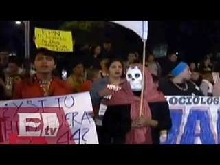 Dolor en México por el caso Ayotzinapa/ Entre Mujeres