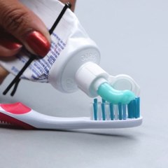 Hold Your Life Together with These Six Slick Bobby Pin Hacks