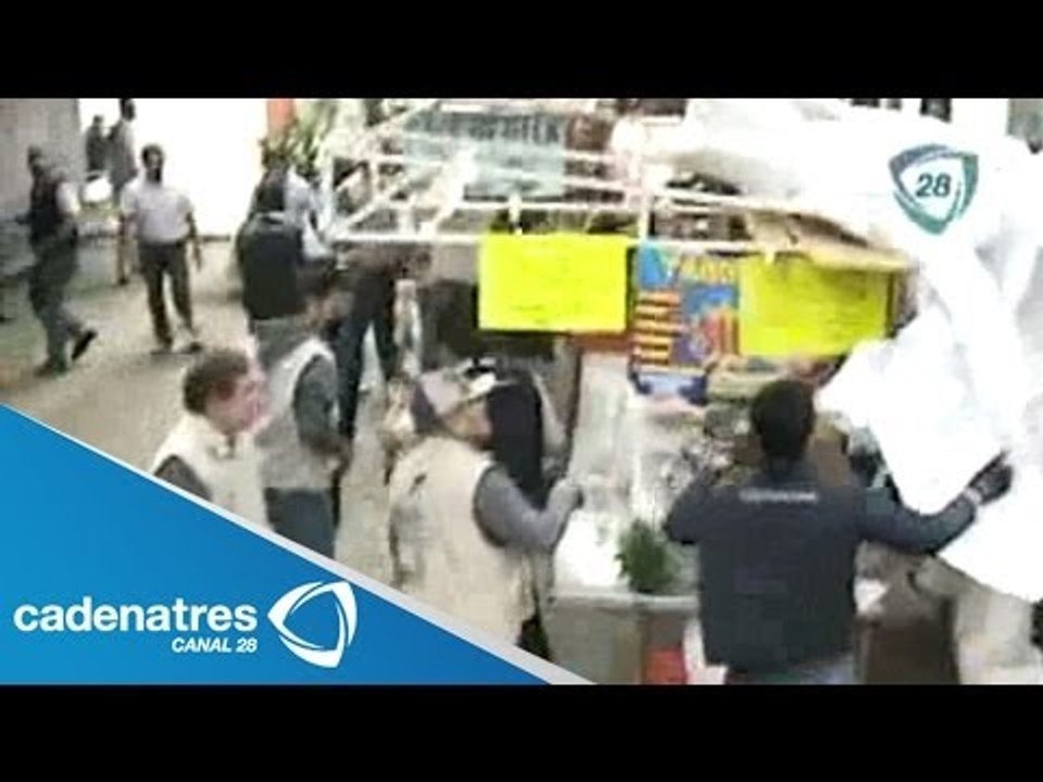 Retiran a comerciantes informales de las inmediaciones del Hospital Xoco