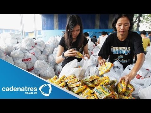 Llega ayuda a damnificados de Filipinas tras el tifón Haiyan