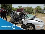 Impresionante accidente de un camión de carga que deja dos personas lesionadas