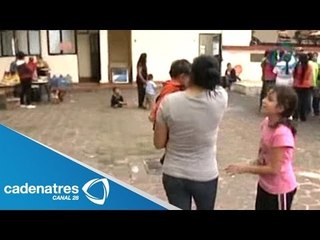 Télécharger la video: Habitantes de Tancítaro se refugian en iglesia tras amenazas; Vallejo advierte detener autodefensas