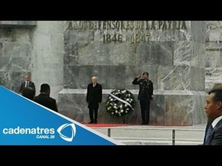 El presidente de Israel rinde  guardia de honor en el Altar a la Patria