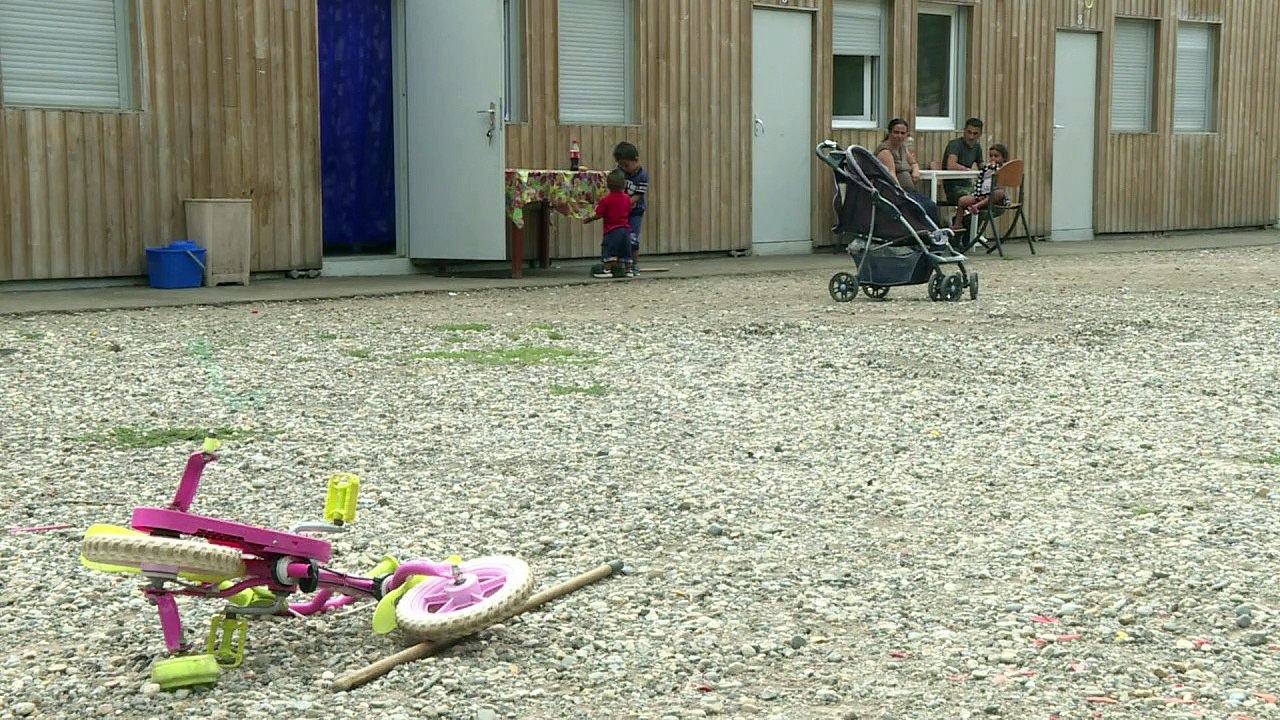 Roma families integrate French community