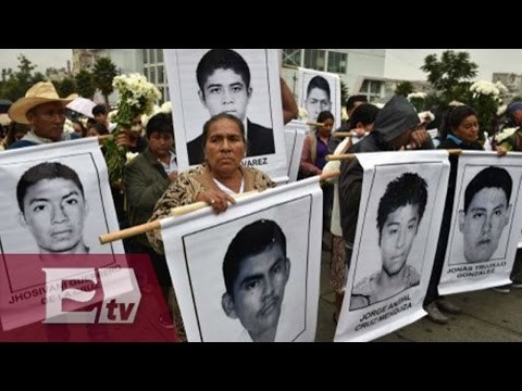 SEP otorga becas para familiares de normalistas / Titulares de la tarde