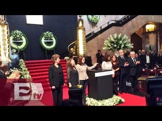 Rinden homenaje a Vicente Leñero en Bellas Artes / Titulares de la tarde