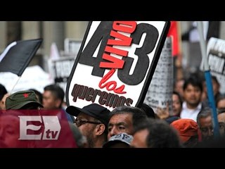 Marcha en el DF en apoyo a desaparecidos de Ayotzinapa/ Comunidad