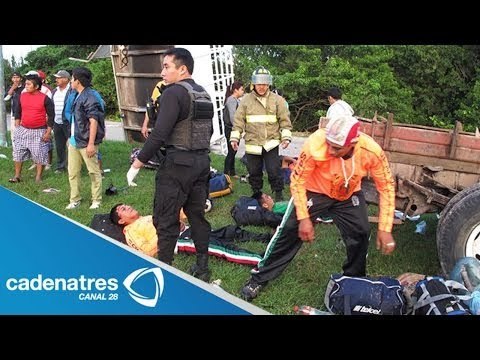 Accidente deja 20 peregrinos heridos en Campeche