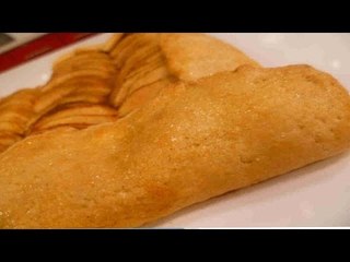 Costratta o gallette de manzanas con mantequilla