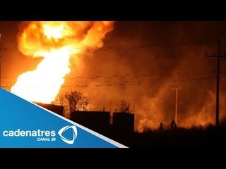 Continúa el fuego en el ducto de Pemex de Acolman, Estado de México