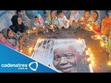 Con cantos y bailes los sudafricanos despiden a 'Madiba'  (VIDEO)