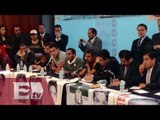 Padres de normalistas desaparecidos se reunieron con senadores / Excélsior informa
