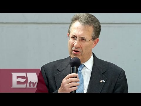 EU mantiene en pie su oferta de apoyo a México en caso Iguala / Vianey Esquinca