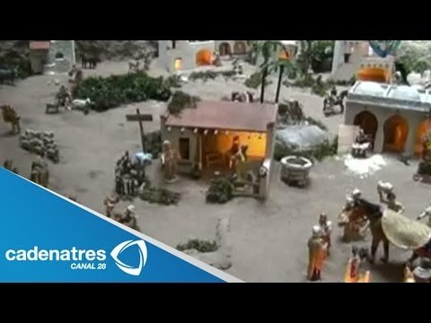 Familia de San Luis Potosí presume enorme Nacimiento a escala / Navidad 2013