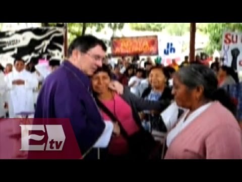 Realizan misa en Ayotzinapa en memoria a los 43 normalistas desaparecidos/ Titulares