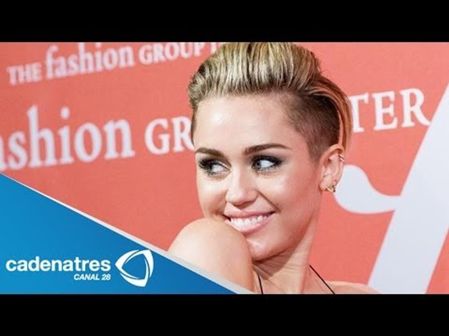 ⁣Afirman que Miley Cyrus es bisexual / They claim that Miley Cyrus is bisexual
